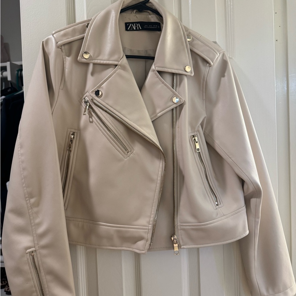 Zara Women's Beige Leather Jacket
